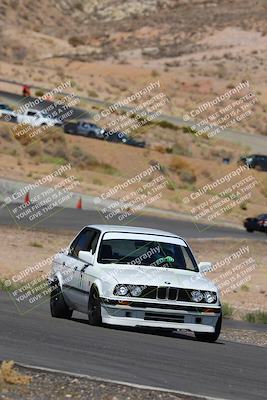 media/Oct-01-2022-Team Topak Racing (Sat) [[f860fb51be]]/2-Inter Low 2/session 2 turn 11/